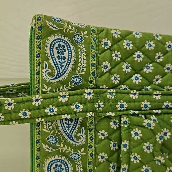 Vera Bradley Green Floral Paisley Bag!!! - Picture 10 of 16